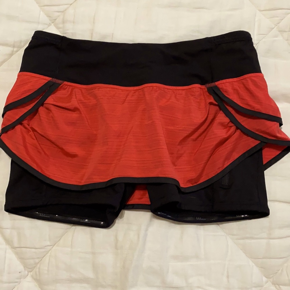 New with no tags Lululemon Athletica skort size 8